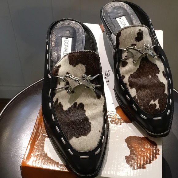 Donald J. Pliner Shoes - Donald J Pliner black cow hide 8M Shoes